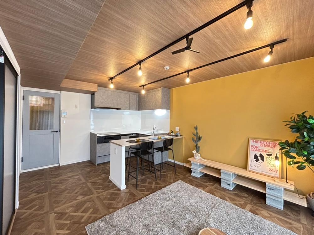 3LDK apartment in Naka Ward, Hiroshima - Photo 1