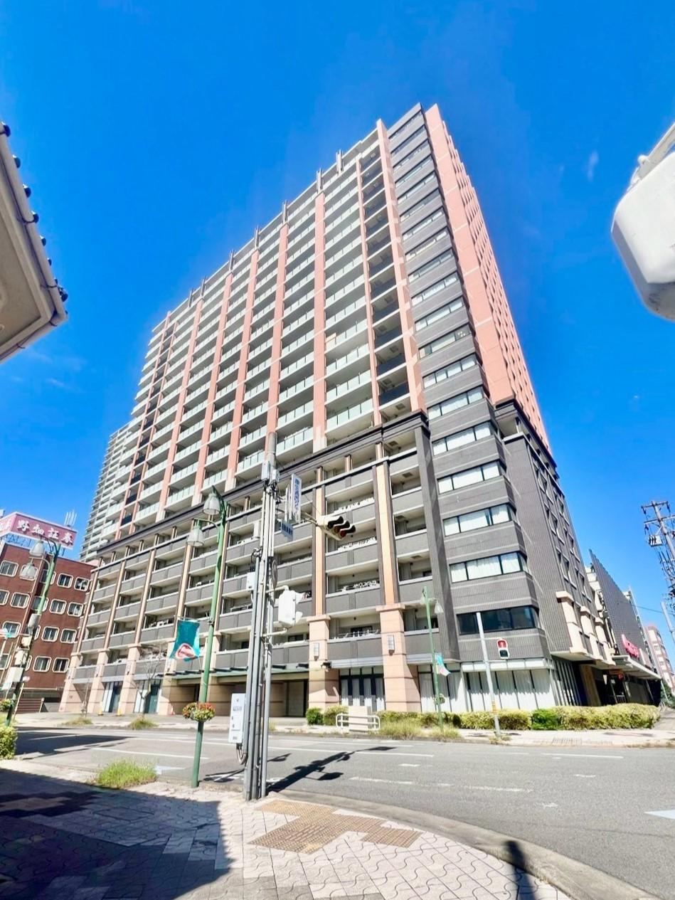4LDK apartment in Okazaki, Aichi - Photo 1