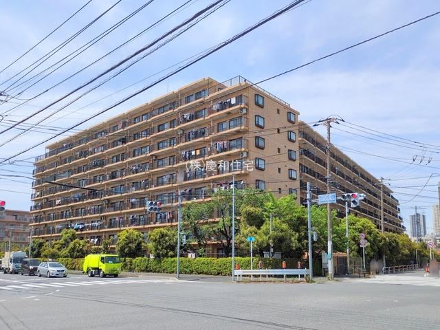 3LDK apartment in Ichikawa, Chiba - Photo 1