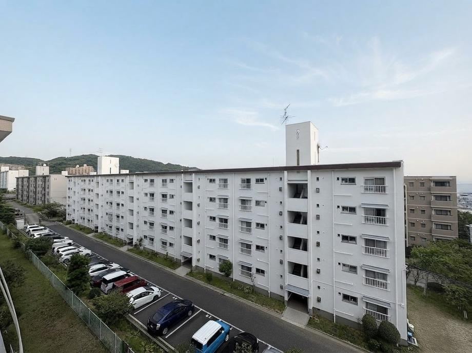 3DK apartment in Higashinada Ward, Kobe, Hyogo - Photo 1