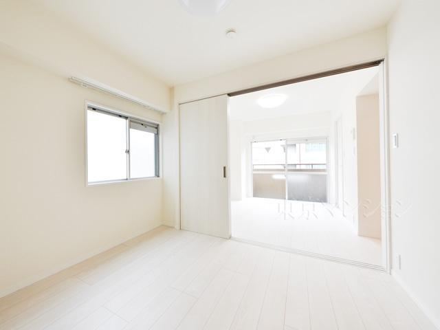 1LDK apartment in Chiyoda Ward, Tokyo - Photo 1