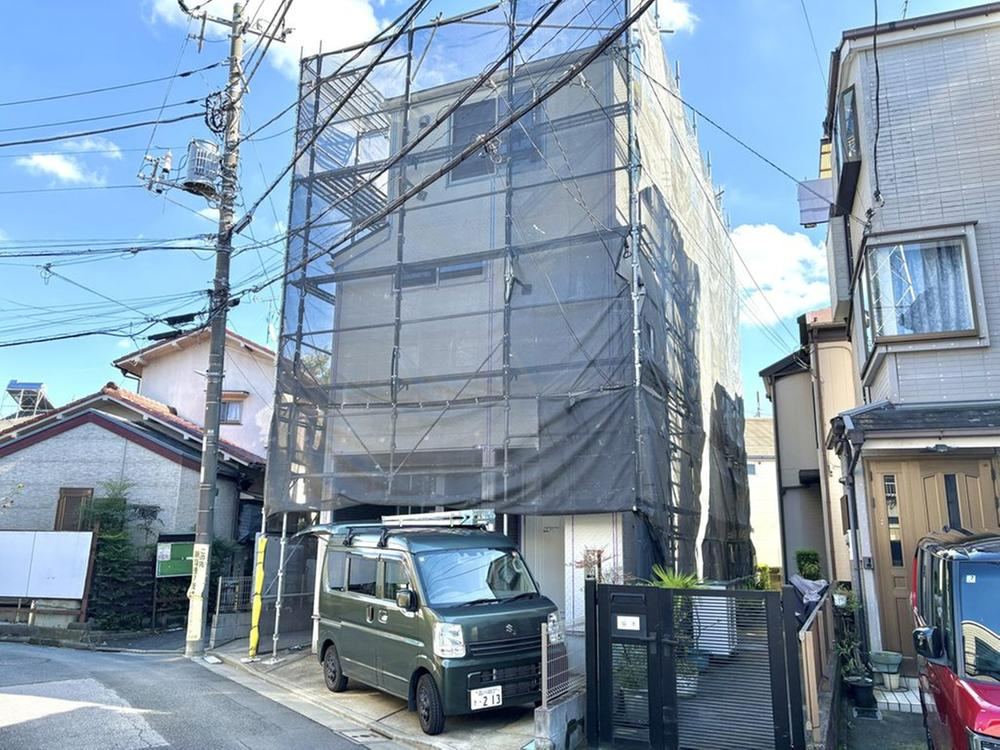 4LDK house in Edogawa Ward, Tokyo - Photo 1