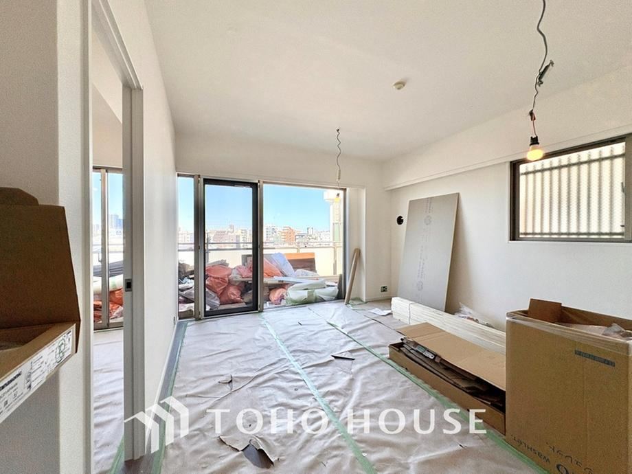 2LDK apartment in Nakano Ward, Tokyo - Photo 1