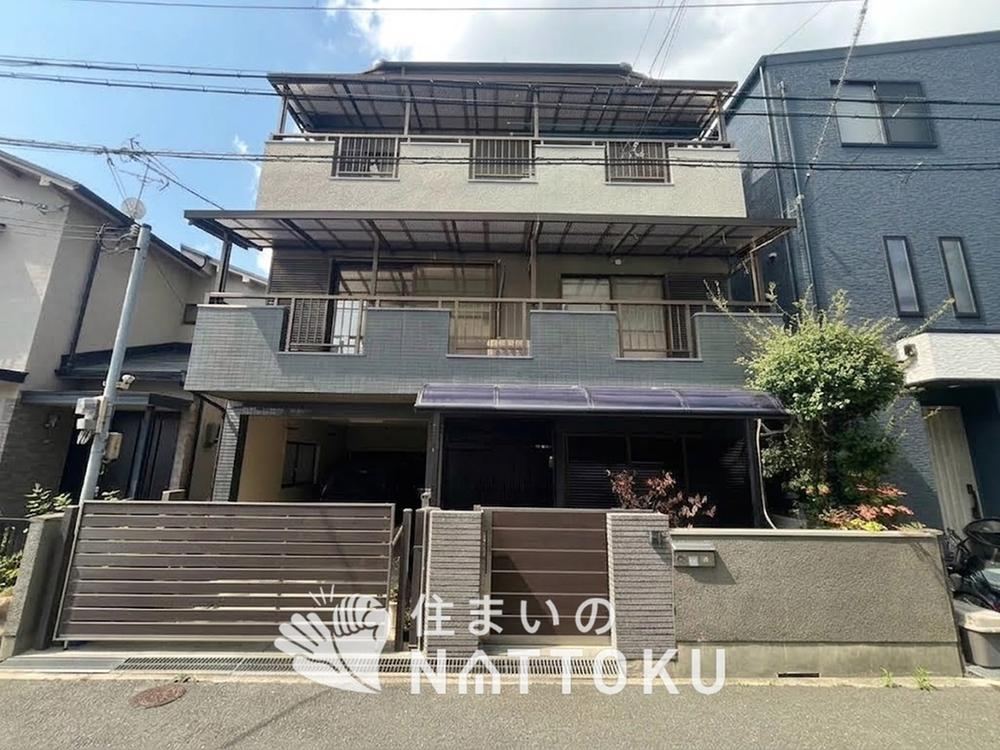 5LDK house in Neyagawa, Osaka - Photo 1