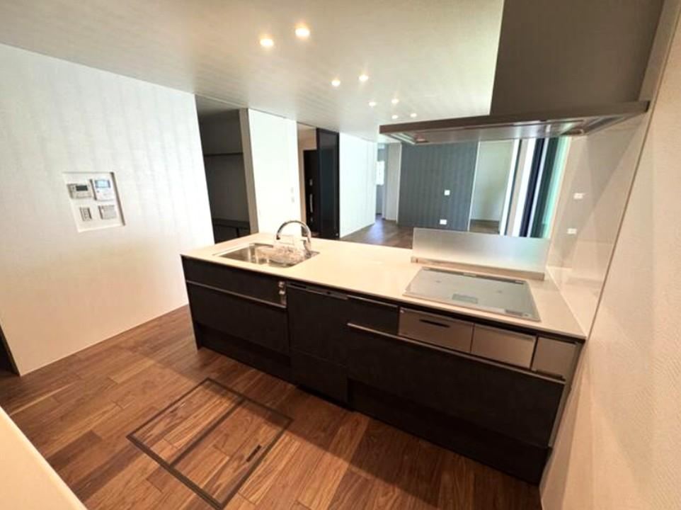 3LDK+S house in Ashiya, Hyogo - Photo 1