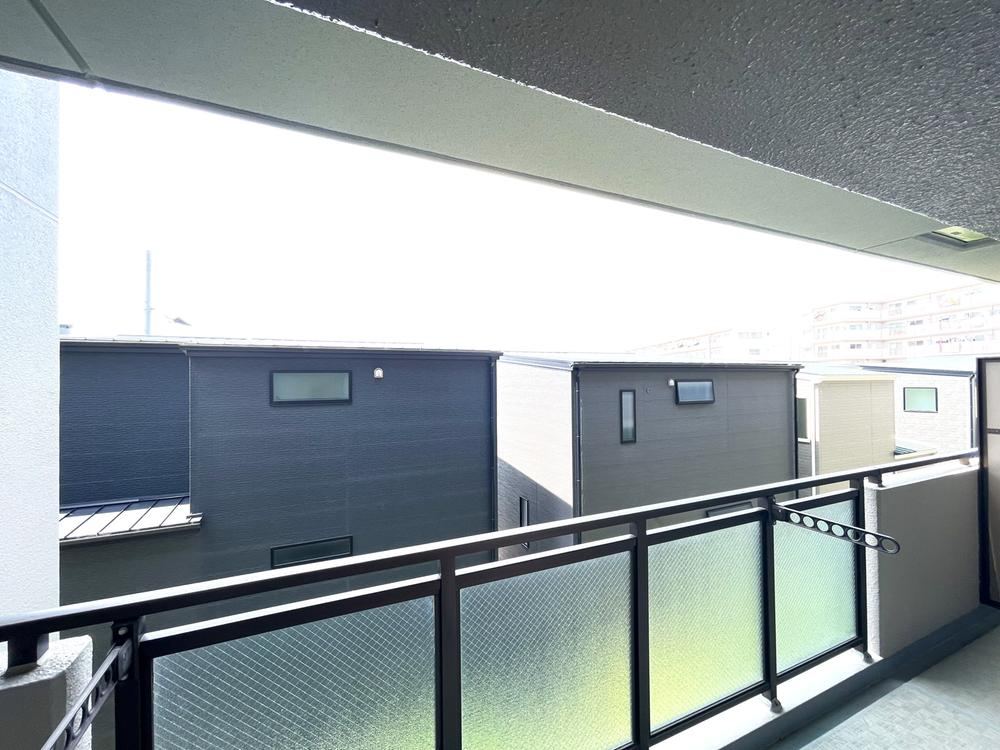 3LDK apartment in Toyonaka, Osaka - Photo 1