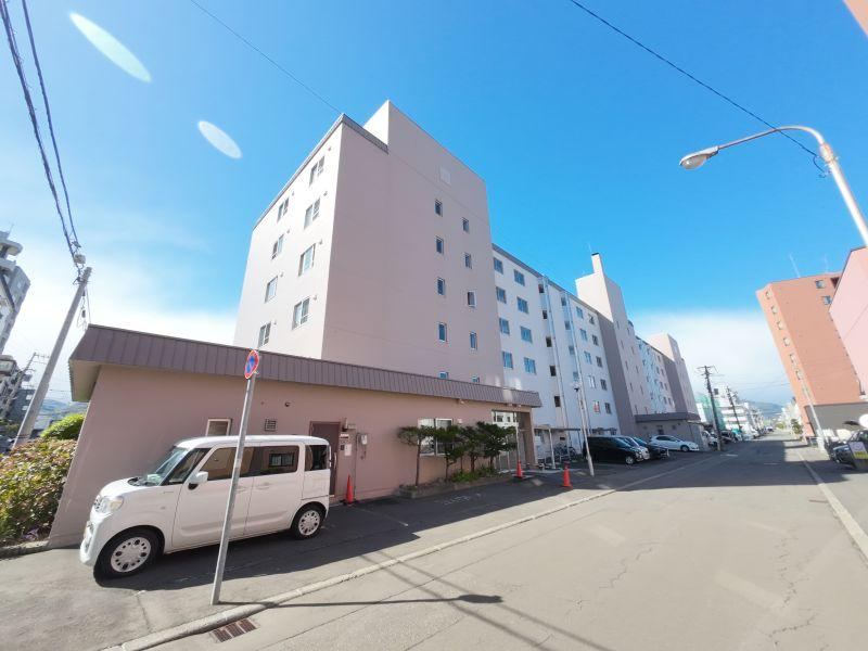 3LDK apartment in Chuo Ward, Sapporo, Hokkaido - Photo 1