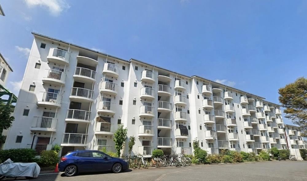 3LDK apartment in Yokosuka, Kanagawa - Photo 1