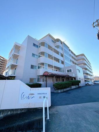 3LDK apartment in Marugame