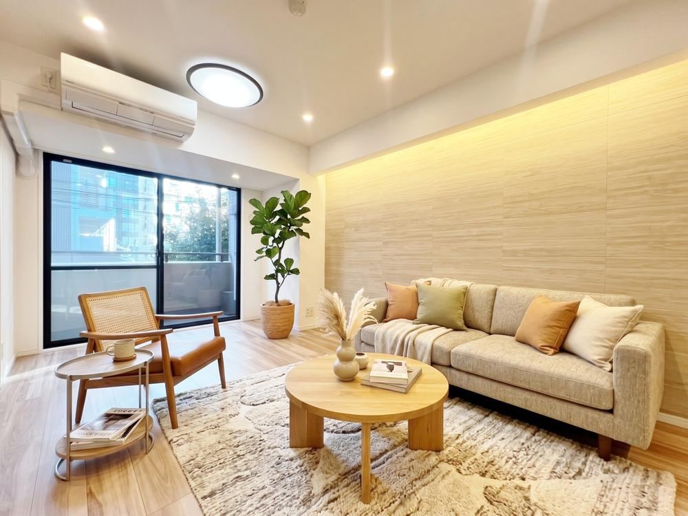 2LDK apartment in Bunkyo Ward, Tokyo - Photo 1