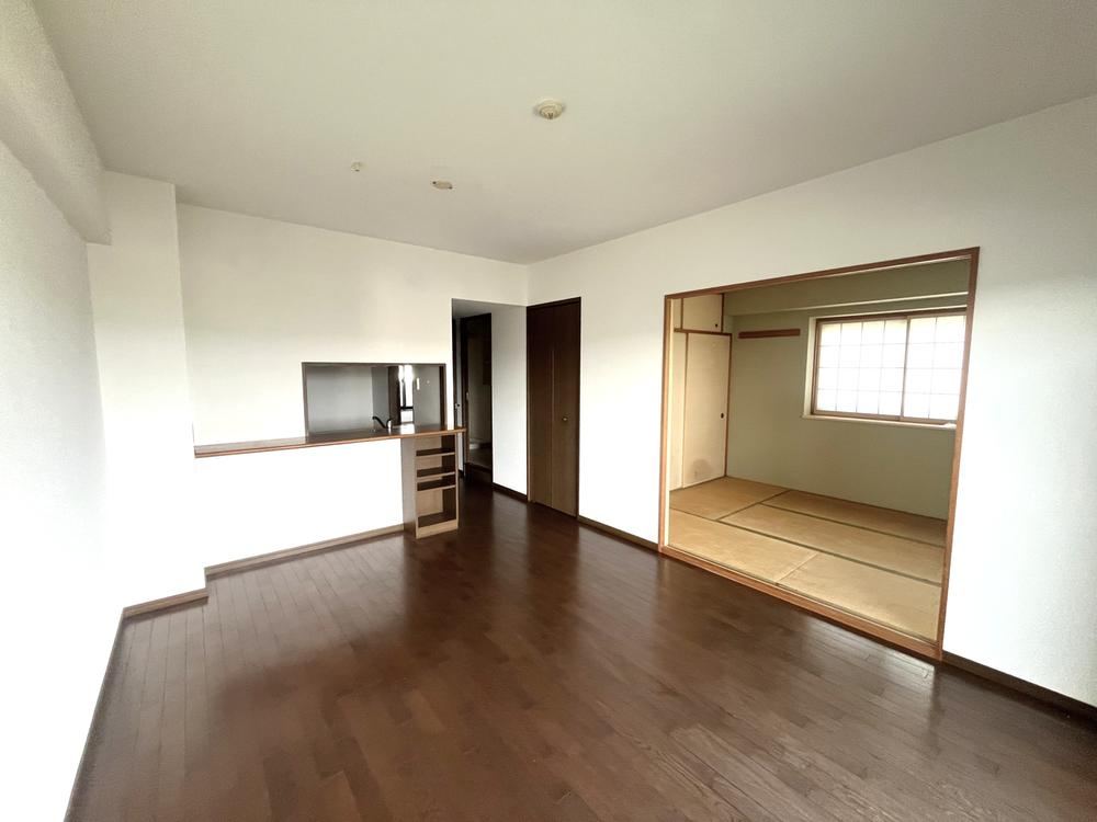 3LDK apartment in Ayase, Kanagawa - Photo 1