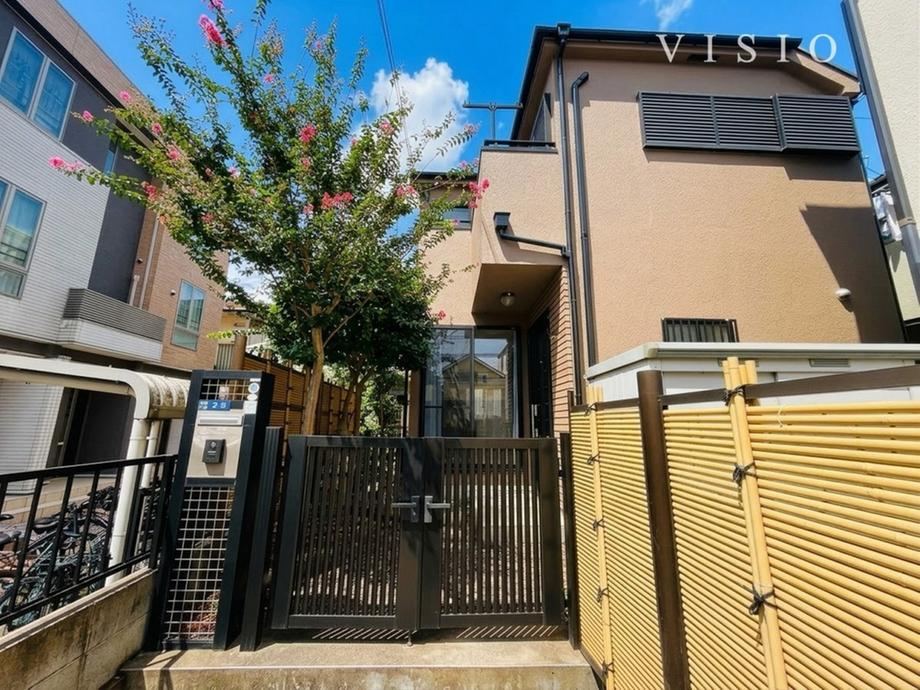 4LDK house in Ichikawa, Chiba - Photo 1