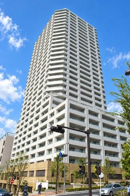 2LDK apartment in Totsuka Ward, Yokohama, Kanagawa - Photo 1
