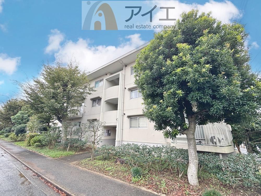 4LDK apartment in Funabashi, Chiba - Photo 1