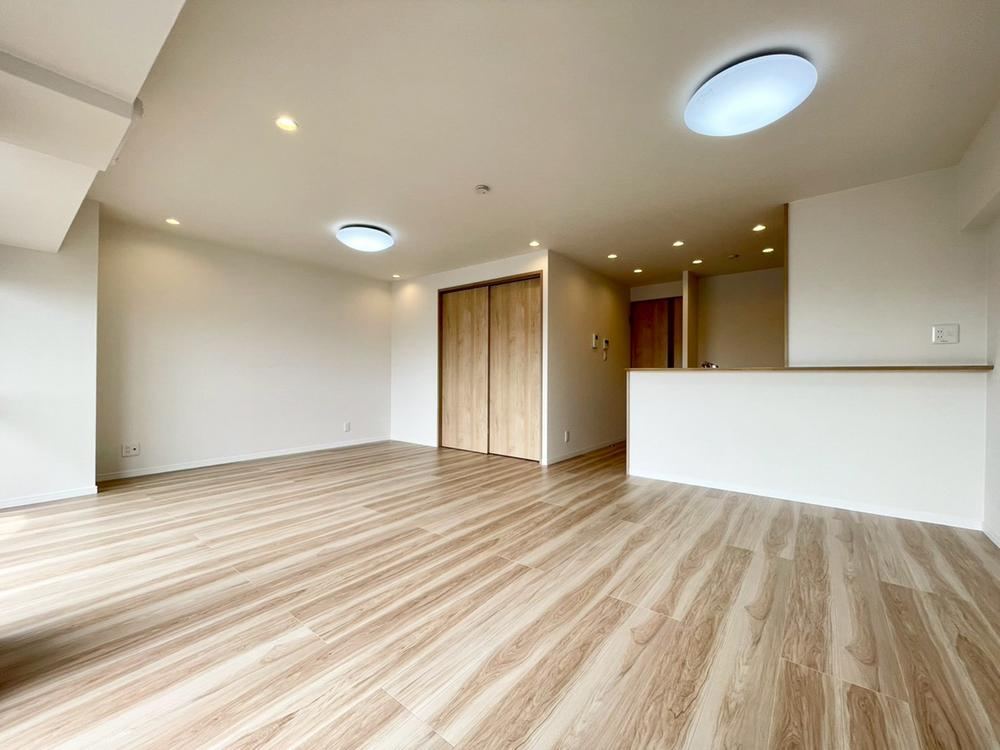 3LDK apartment in Takatsuki, Osaka - Photo 1
