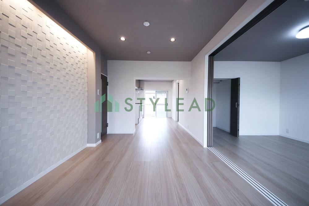 3LDK apartment in Konan Ward, Yokohama, Kanagawa - Photo 1
