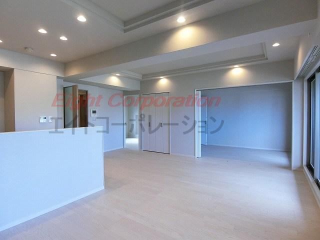 2LDK apartment in Nishi Ward, Osaka - Photo 1