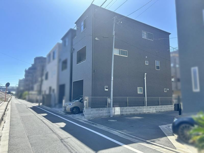 3LDK+S house in Koto Ward, Tokyo - Photo 1