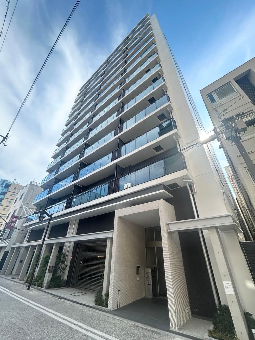 2LDK+S apartment in Tennoji Ward, Osaka - Photo 1