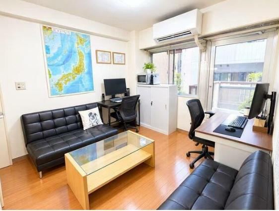 studio apartment in Toshima Ward, Tokyo - Photo 1