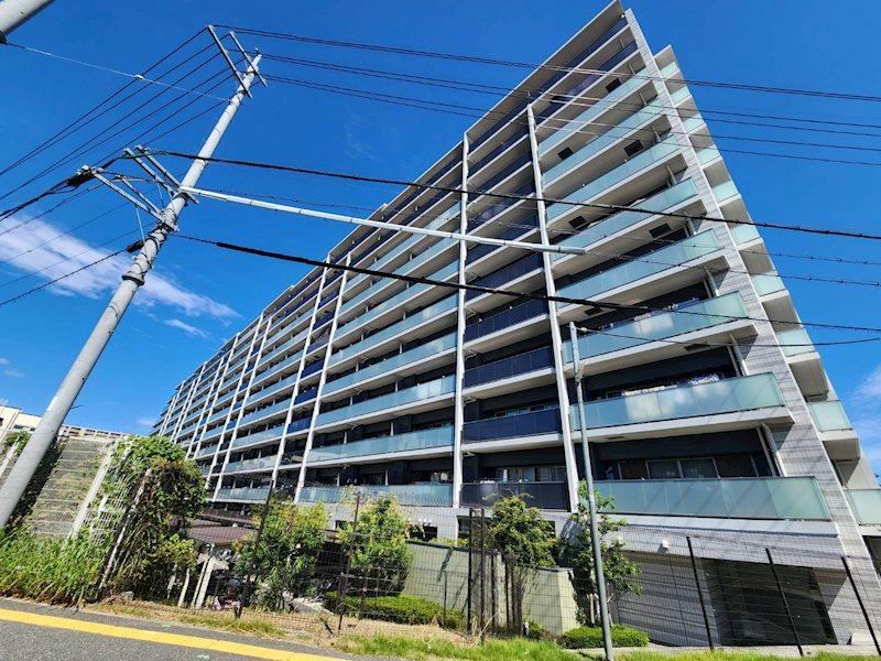3LDK apartment in Shimamoto, Mishima District, Osaka - Photo 1