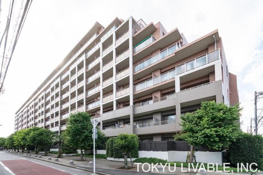2LDK apartment in Ota Ward, Tokyo - Photo 1