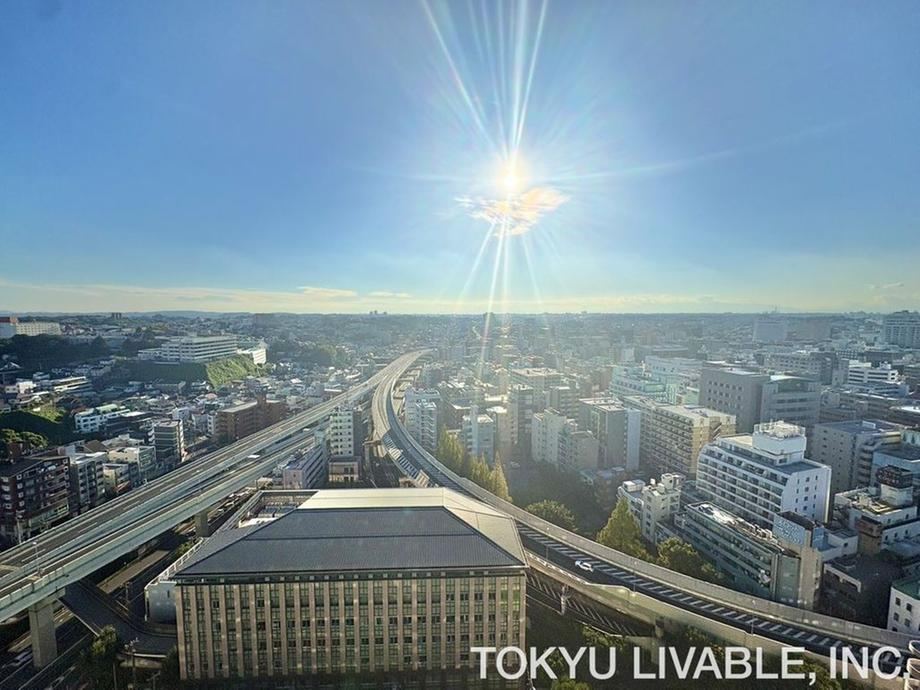 3LDK apartment in Naka Ward, Yokohama, Kanagawa - Photo 1