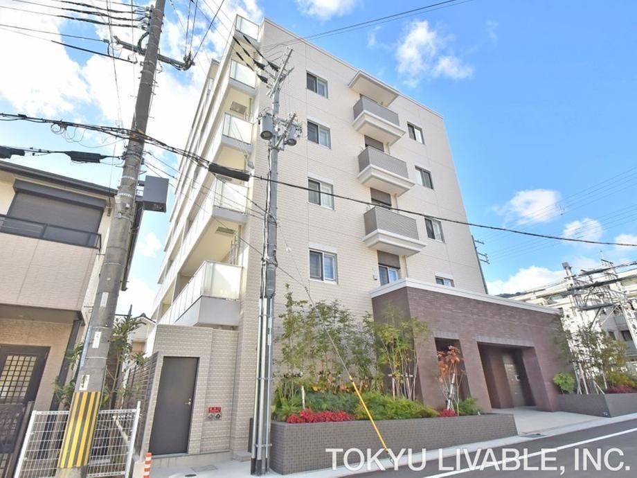 3LDK apartment in Nada Ward, Kobe, Hyogo - Photo 1