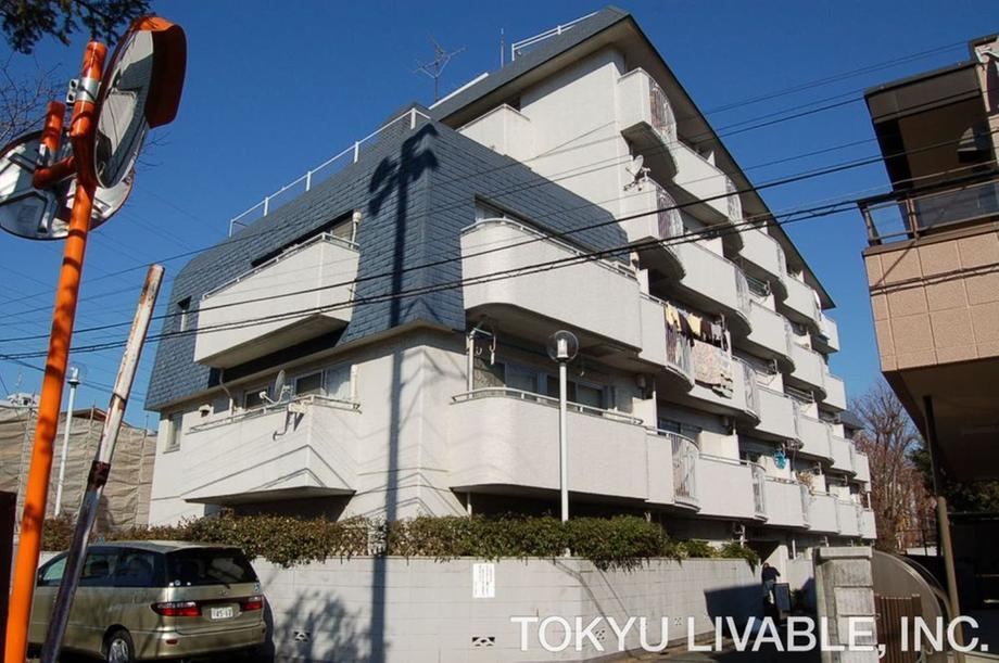 2LDK apartment in Setagaya Ward, Tokyo - Photo 1
