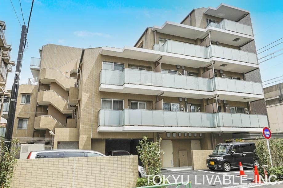 2LDK apartment in Setagaya Ward, Tokyo - Photo 1
