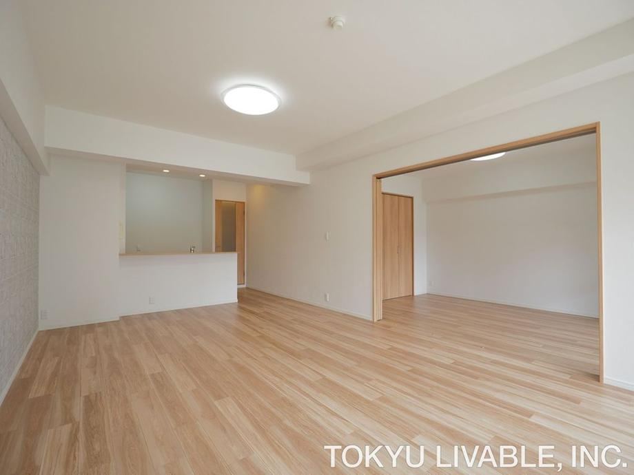 3LDK apartment in Tennoji Ward, Osaka - Photo 1
