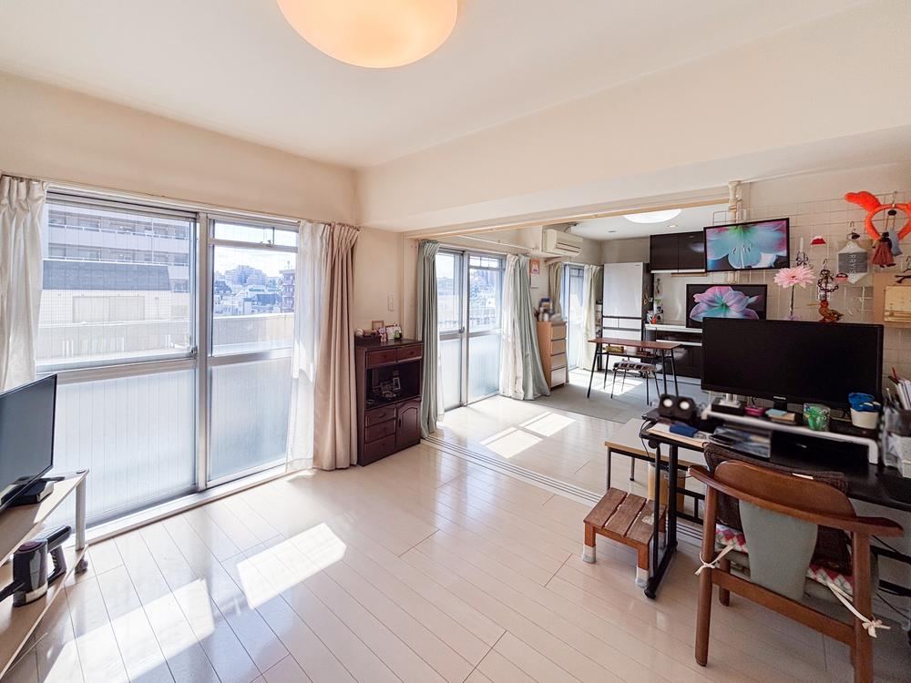 2DK apartment in Itabashi Ward, Tokyo - Photo 1