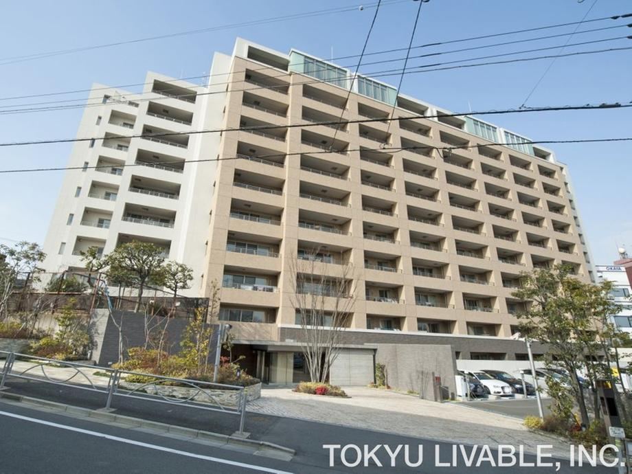 3LDK apartment in Setagaya Ward, Tokyo - Photo 1