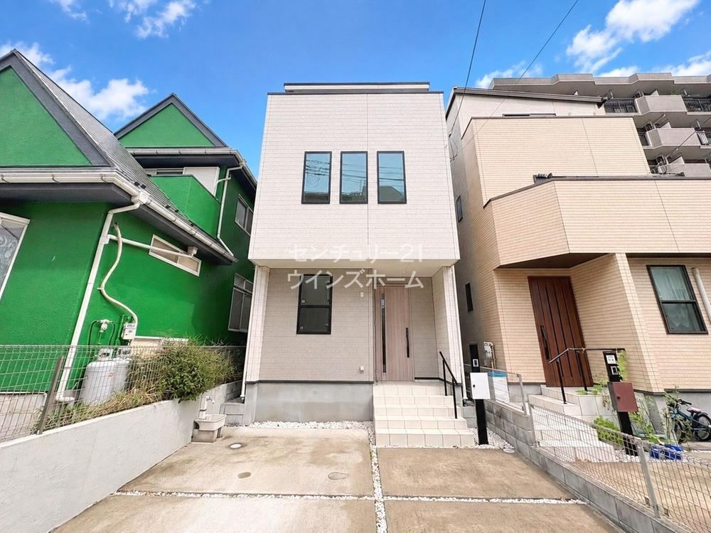 4LDK house in Kawaguchi, Saitama - Photo 1