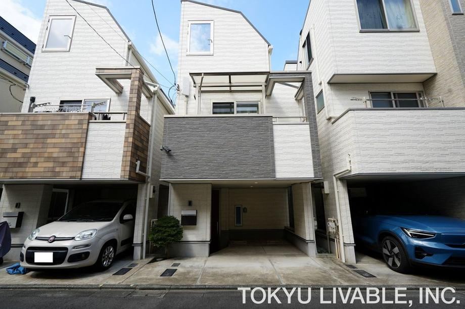 2LDK+S house in Ota Ward, Tokyo - Photo 1