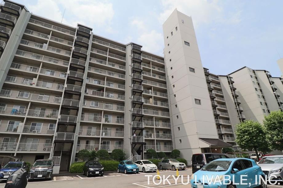 3LDK apartment in Chofu, Tokyo - Photo 1