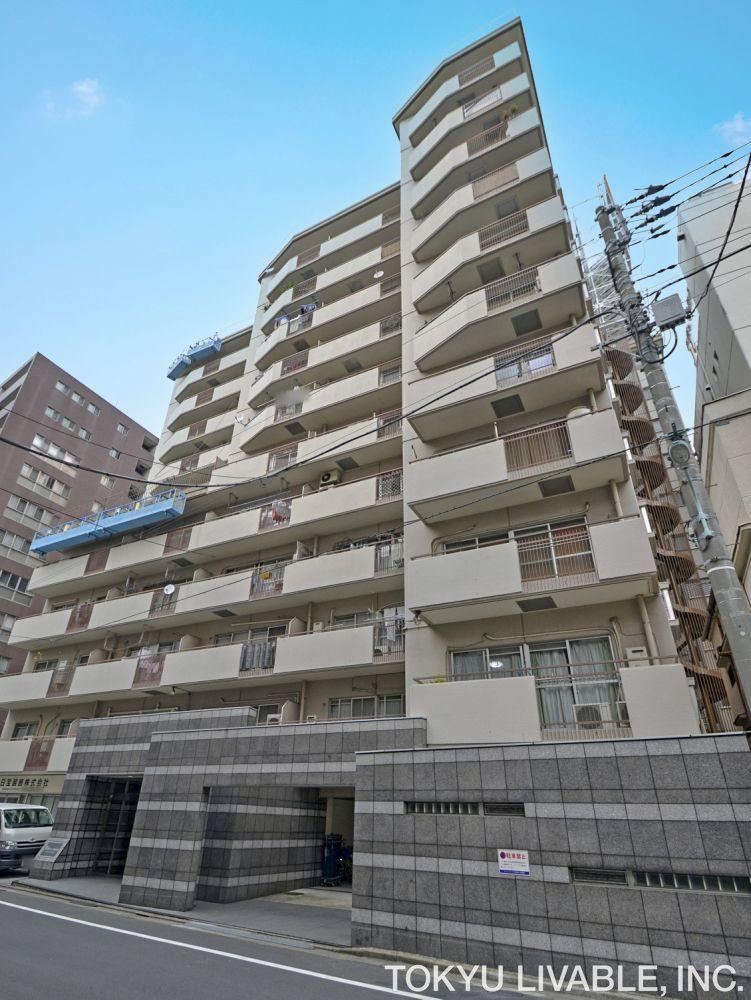 2DK apartment in Chuo Ward, Tokyo - Photo 1