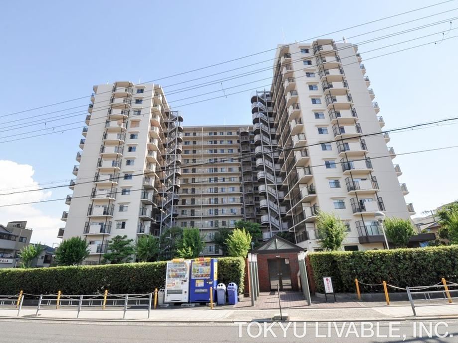2LDK+S apartment in Ino Ward, Osaka - Photo 1