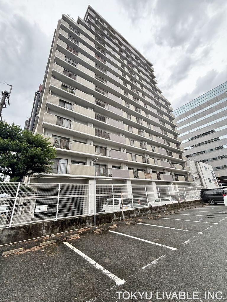 2LDK apartment in Hakata Ward, Fukuoka - Photo 1