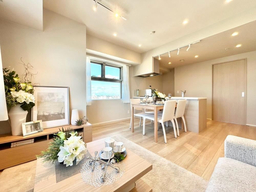 2LDK apartment in Arakawa Ward, Tokyo - Photo 1