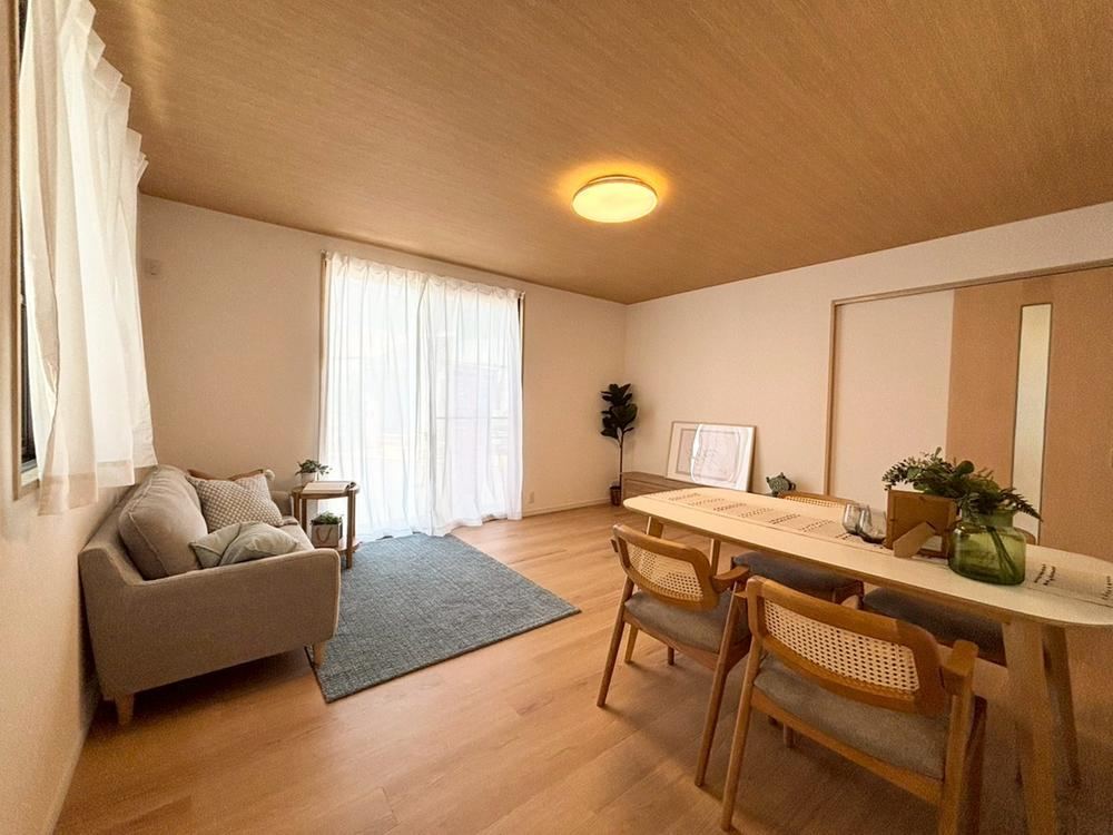 3LDK house in Takatsuki, Osaka - Photo 1