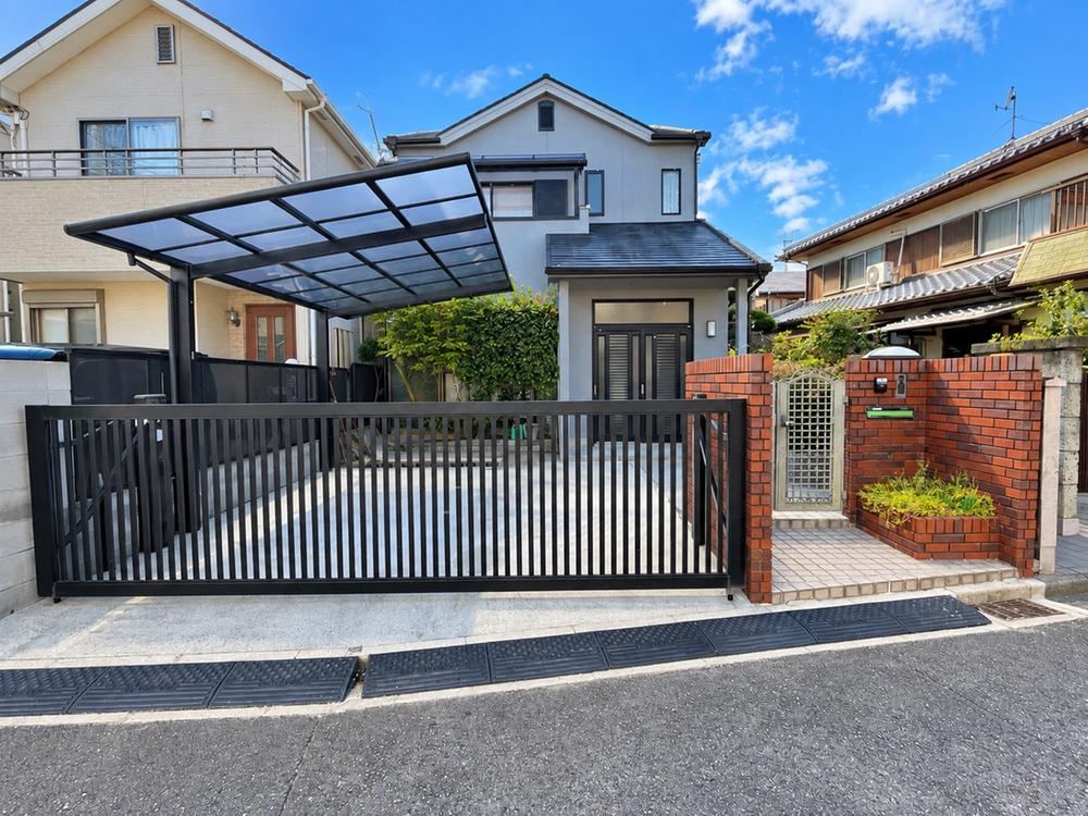 4LDK house in Daito, Osaka - Photo 1