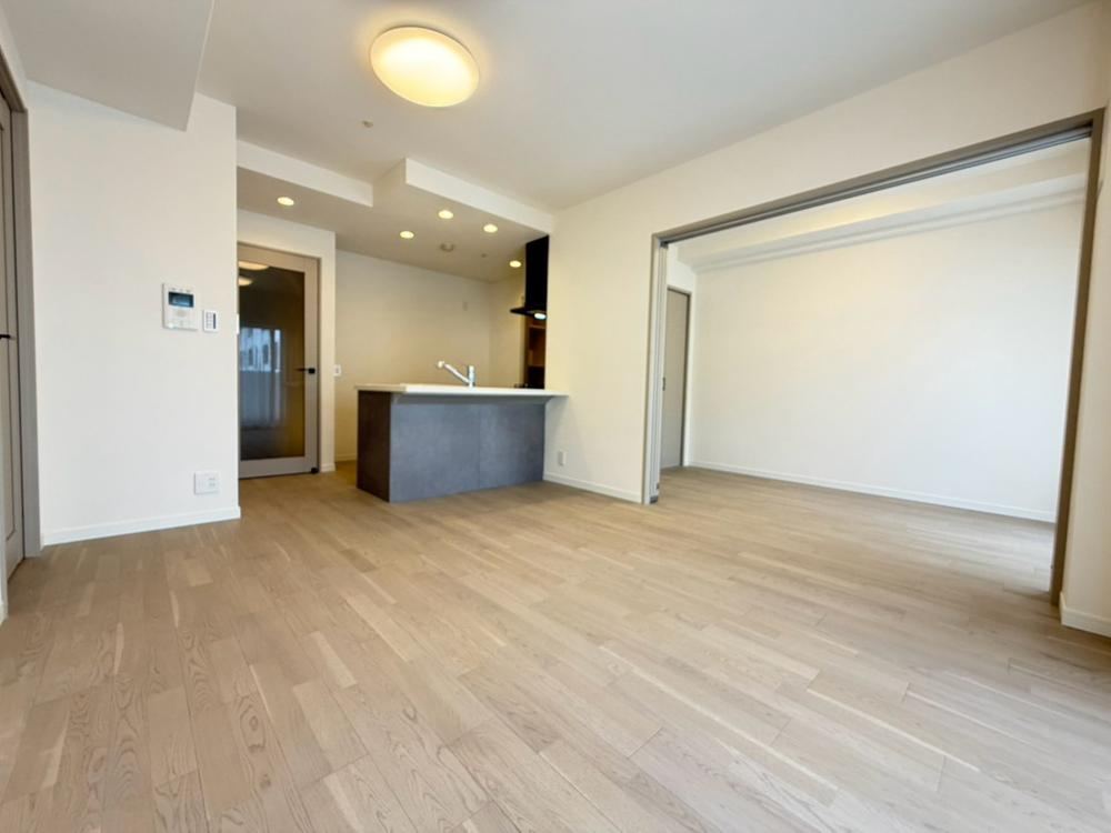 3LDK apartment in Chuo Ward, Osaka - Photo 1