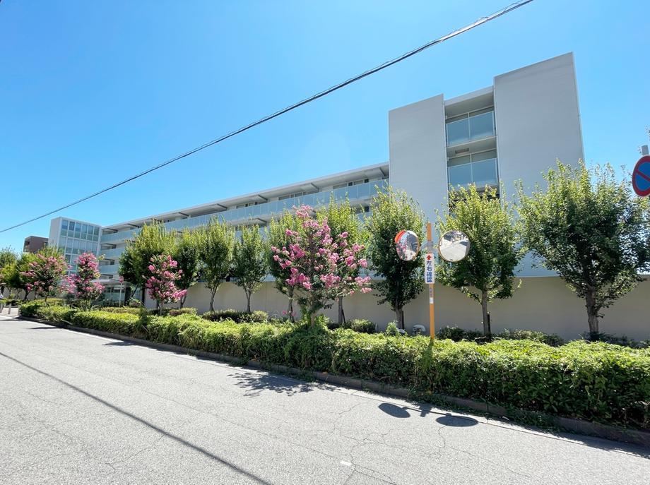 2LDK apartment in Ashiya, Hyogo - Photo 1