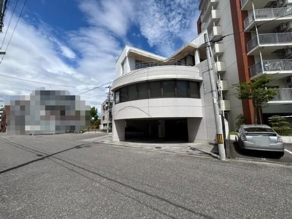 4LDK house in Kochi, Kochi - Photo 1