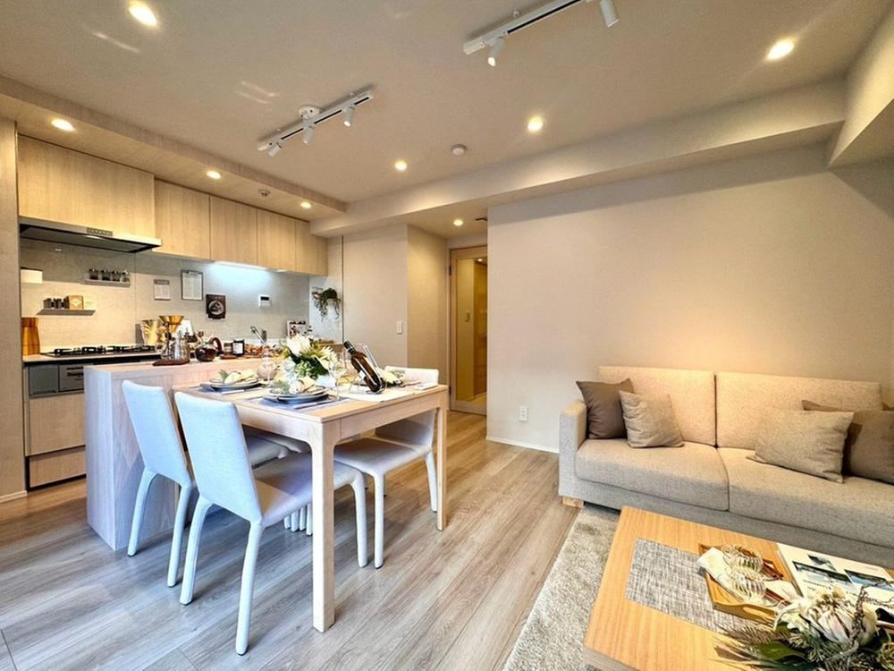 3LDK apartment in Sumida Ward, Tokyo - Photo 1