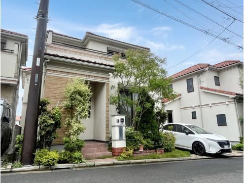 4LDK house in Konan Ward, Yokohama, Kanagawa - Photo 1