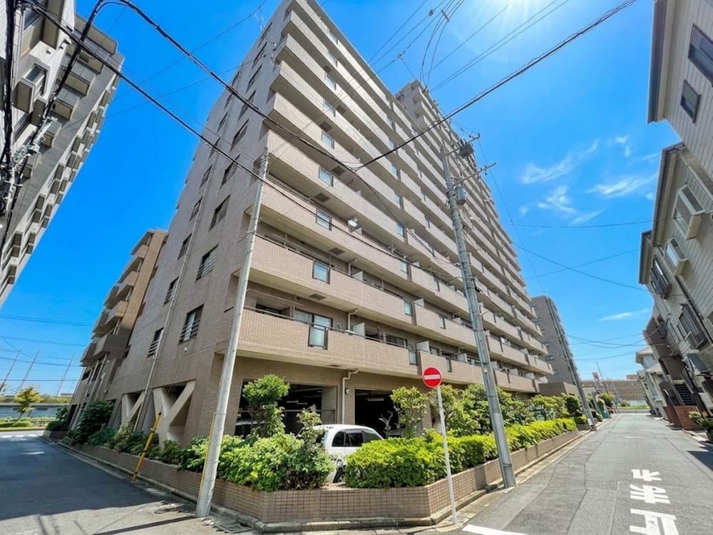 3LDK apartment in Edogawa Ward, Tokyo - Photo 1