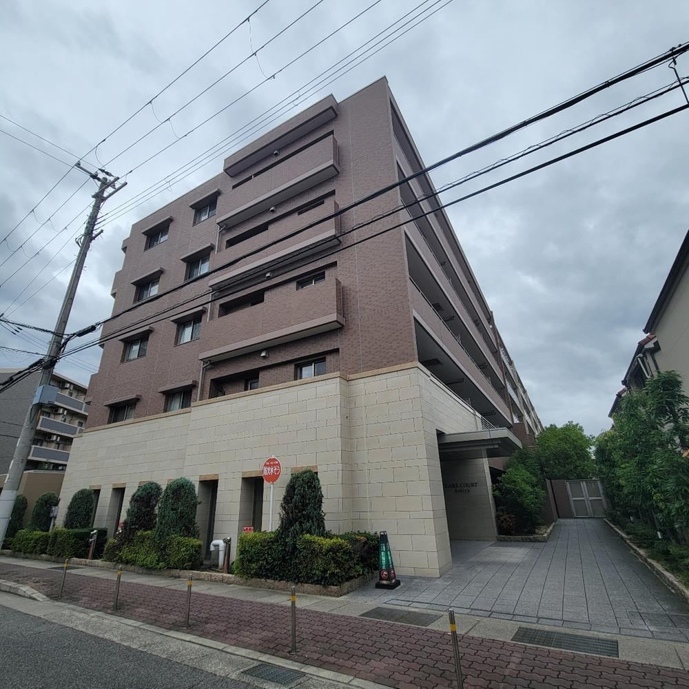 3LDK apartment in Ashiya, Hyogo - Photo 1