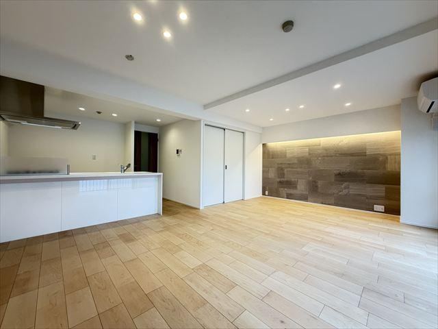 3LDK apartment in Koto Ward, Tokyo - Photo 1